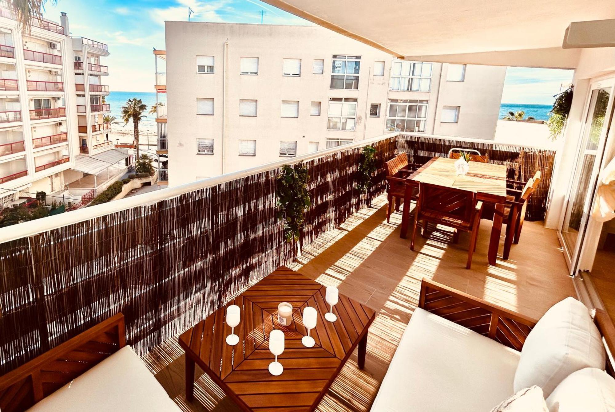 & Port Aventura & Ferrari Land 6-8 Pers Apartment Salou